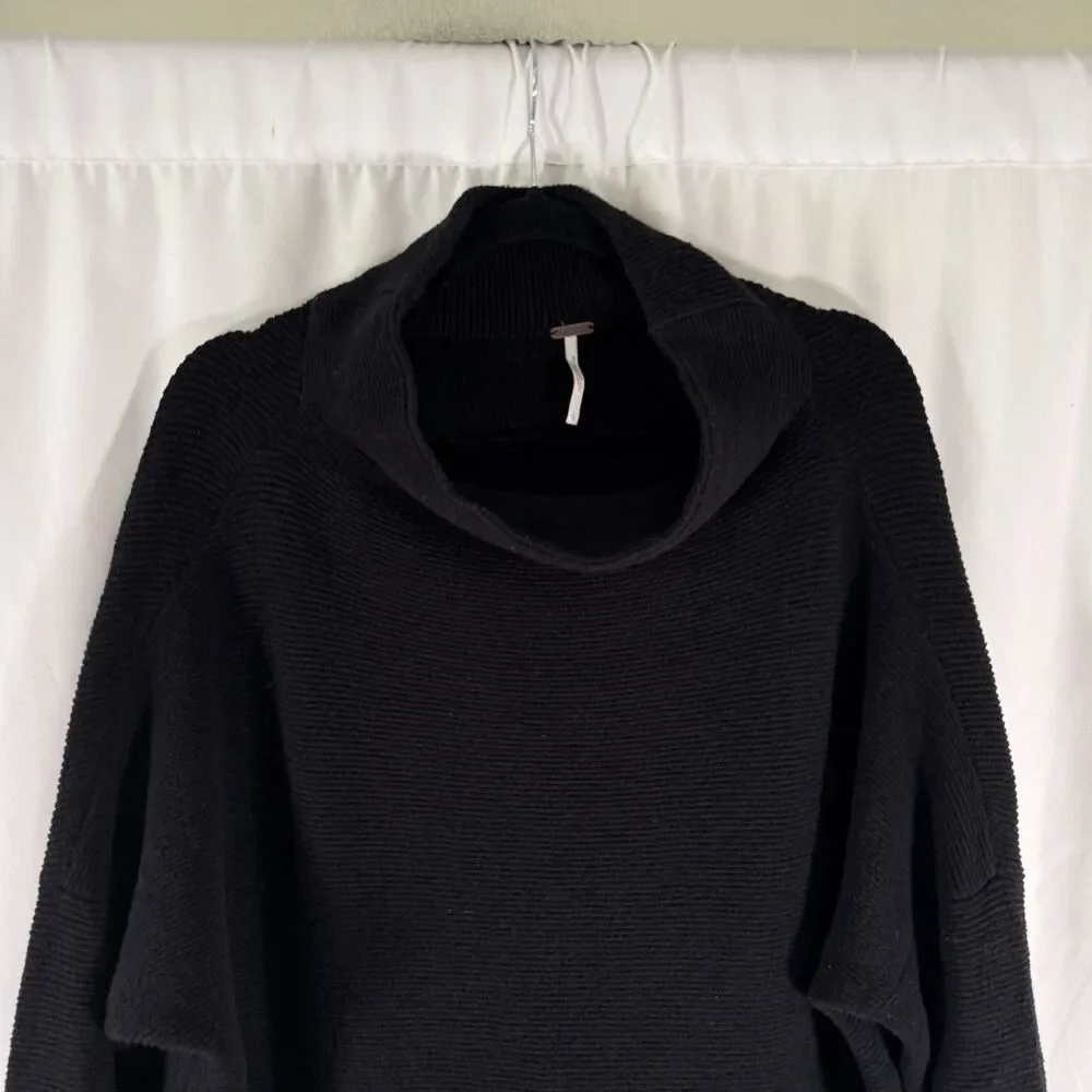 Free People Ottoman Slouchy Tunic Sweater Women's Large Black Ribbed Knit Pullov
